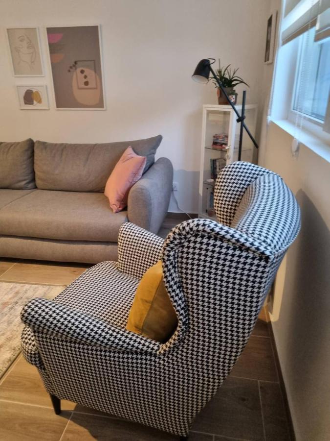Apartman Nana Divcibare Bagian luar foto